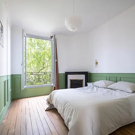 Apartament Chic Et Elegant Style Haussmannien Pantin